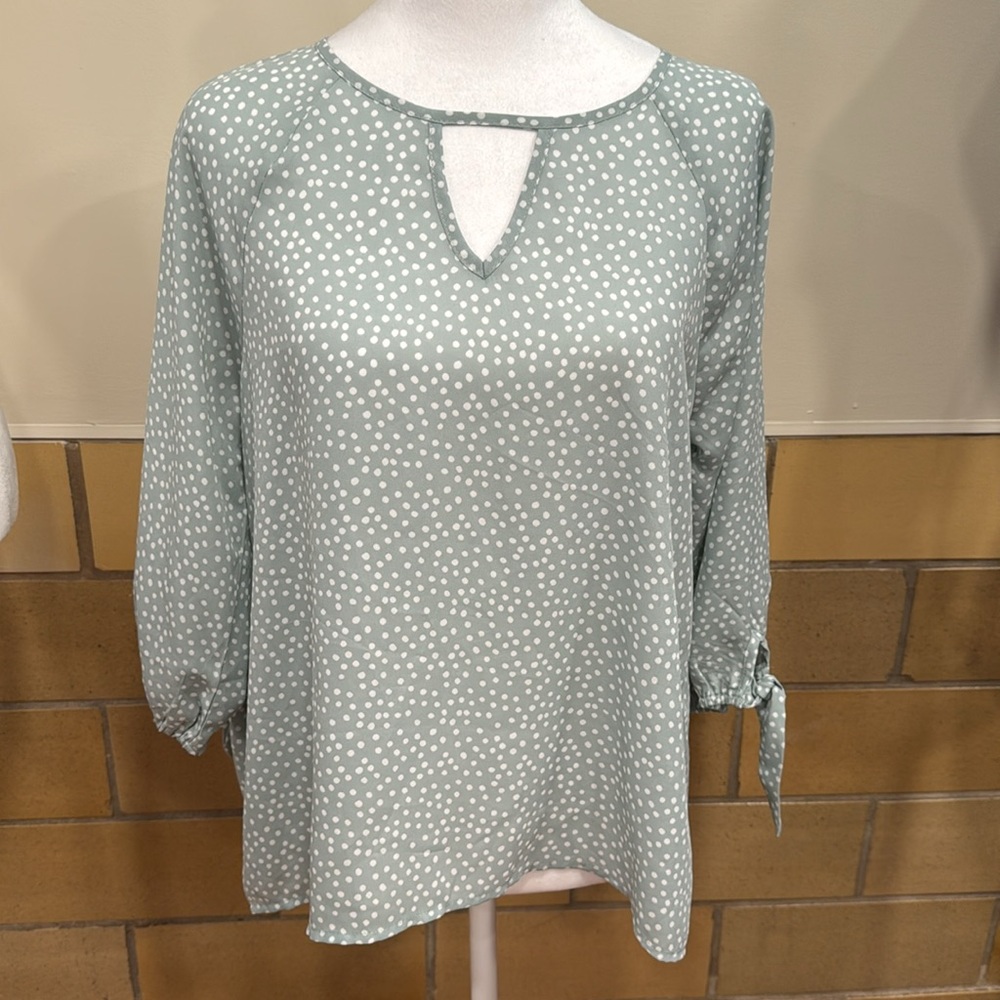 Papermoon Womens 3/4 Sleeve Polka Dot Partial Back Zip keyhole Blouse Size Small